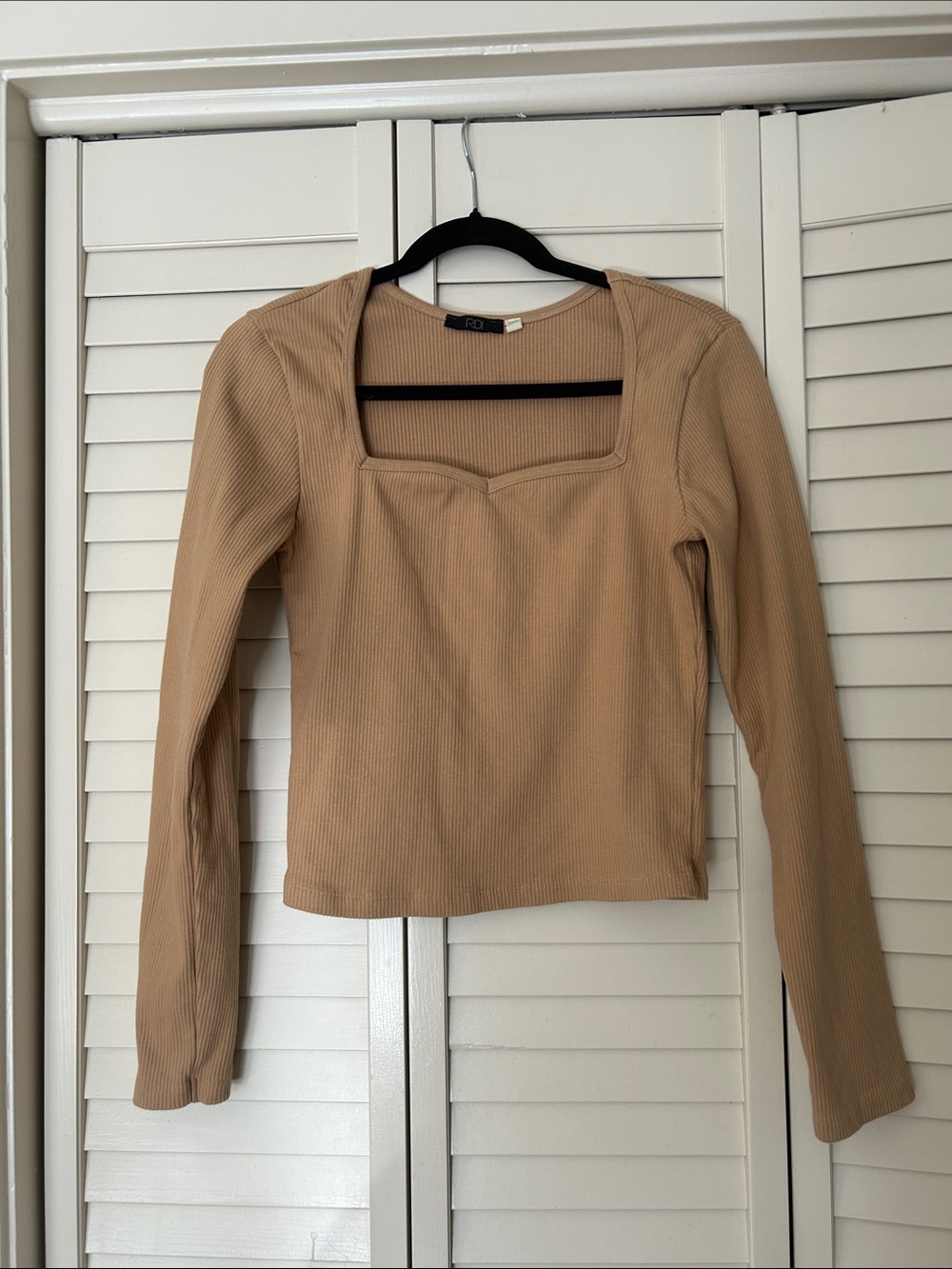 RDI Tan Long Sleeve Top Size M